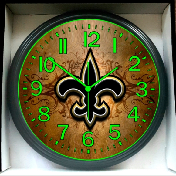 Louisiana Saints NFL Glow In The Dark Wall Clock New, We Have All NFL Teams - Picture 1 of 2